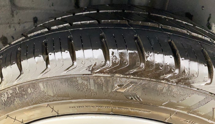 2022 Tata ALTROZ XM PLUS PETROL, Petrol, Manual, 52,809 km, Left Rear Tyre Tread