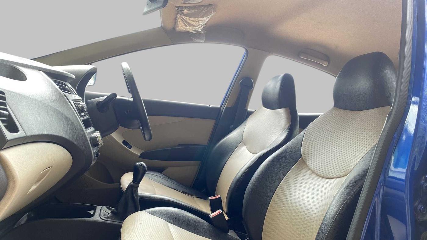 2015 Hyundai Eon ERA +, Petrol, Manual, 79,097 km, Right Side Front Door Cabin