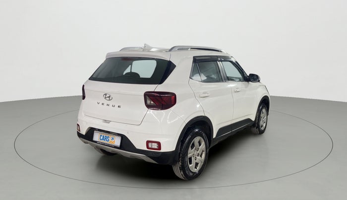 2021 Hyundai VENUE S+ 1.2, Petrol, Manual, 30,747 km, Right Back Diagonal