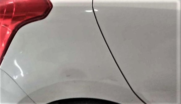 2018 Maruti Swift VXI AMT, Petrol, Automatic, 85,051 km, Right quarter panel - Slightly dented
