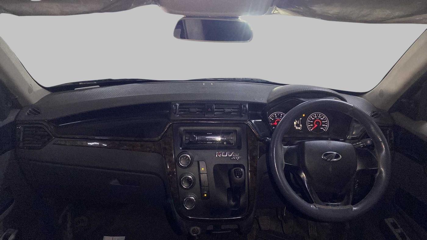 2018 Mahindra KUV 100 NXT K2 P 6 STR, Petrol, Manual, 35,569 km, Dashboard