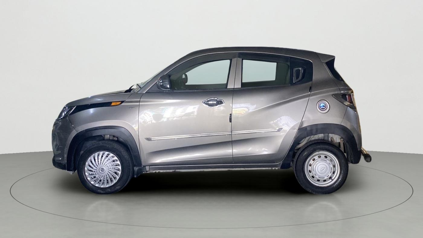 2018 Mahindra KUV 100 NXT K2 P 6 STR, Petrol, Manual, 35,569 km, Left Side