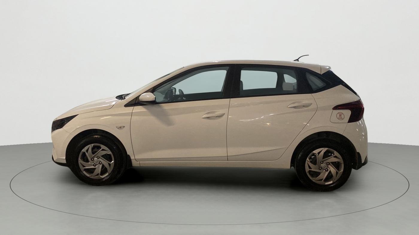 2021 Hyundai NEW I20 MAGNA 1.2 MT, Petrol, Manual, 1,830 km, Left Side