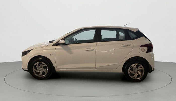2021 Hyundai NEW I20 MAGNA 1.2 MT, Petrol, Manual, 1,830 km, Left Side