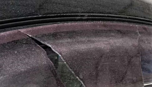 2011 Hyundai i10 MAGNA 1.2, Petrol, Manual, 85,669 km, Front passenger door - Door visor damaged