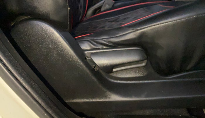 2014 Maruti Swift VXI, Petrol, Manual, 82,636 km, Driver Side Adjustment Panel