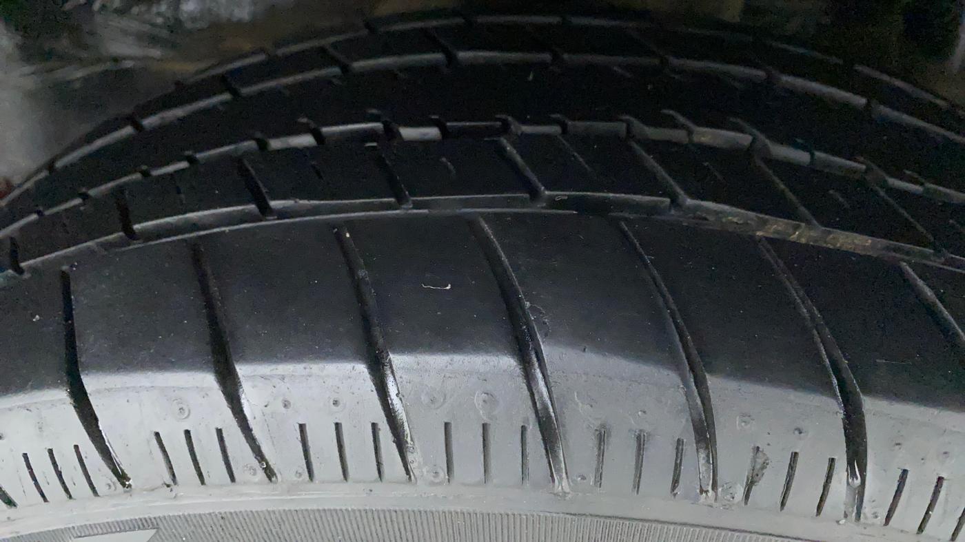 2019 Toyota YARIS J MT, Petrol, Manual, 1,17,543 km, Left Rear Tyre Tread