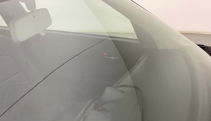 2020 Maruti Swift VXI, Petrol, Manual, 23,475 km, Front windshield - Minor spot on windshield