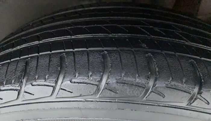 2017 Maruti Dzire ZXI PLUS AMT, Petrol, Automatic, 51,529 km, Left Rear Tyre Tread