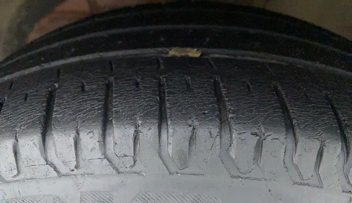 2017 Maruti Dzire ZXI PLUS AMT, Petrol, Automatic, 51,529 km, Left Front Tyre Tread