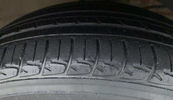 2017 Maruti Dzire ZXI PLUS AMT, Petrol, Automatic, 51,529 km, Right Front Tyre Tread
