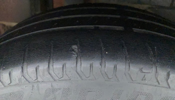 2017 Maruti Dzire ZXI PLUS AMT, Petrol, Automatic, 51,529 km, Right Rear Tyre Tread