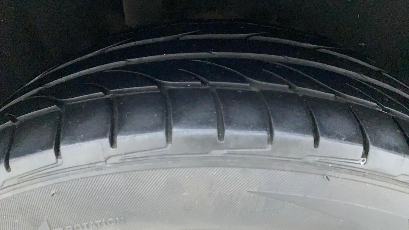 2019 Ford Ecosport TITANIUM 1.5L DIESEL, Diesel, Manual, 1,08,772 km, Right Rear Tyre Tread