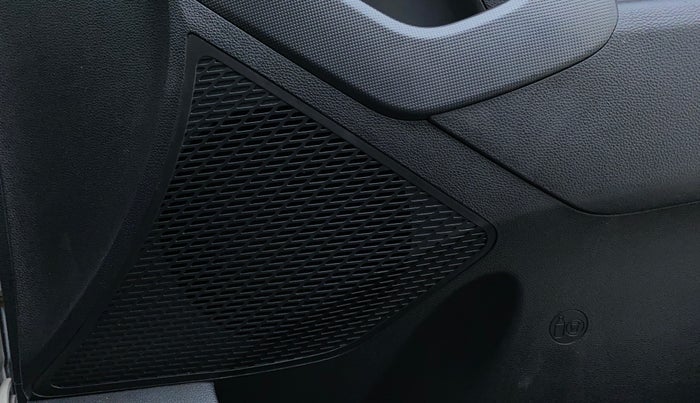 2017 Hyundai Creta SX PLUS 1.6 PETROL DUAL TONE, Petrol, Manual, 75,674 km, Speaker