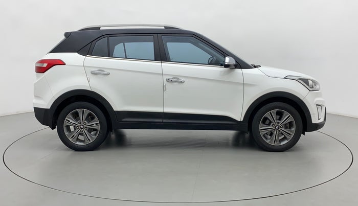 2017 Hyundai Creta SX PLUS 1.6 PETROL DUAL TONE, Petrol, Manual, 75,674 km, Right Side View