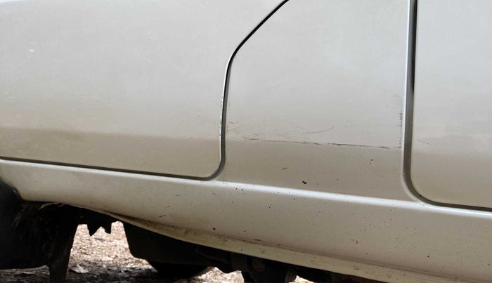2019 Maruti Eeco TOUR V 5 SEATER, Petrol, Manual, 52,186 km, Left B pillar - Minor scratches
