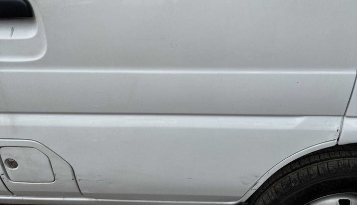 2019 Maruti Eeco TOUR V 5 SEATER, Petrol, Manual, 52,186 km, Driver-side door - Slightly dented