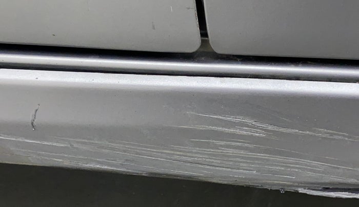 2014 Maruti Wagon R Stingray VXI, Petrol, Manual, 81,132 km, Left running board - Minor scratches