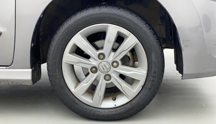 2014 Maruti Wagon R Stingray VXI, Petrol, Manual, 81,132 km, Right Front Wheel