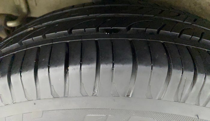 2017 Maruti Celerio ZXI, Petrol, Manual, 66,656 km, Right Rear Tyre Tread