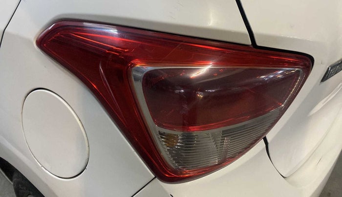 2014 Hyundai Grand i10 ASTA AT 1.2 KAPPA VTVT, Petrol, Automatic, 88,303 km, Left tail light - Minor scratches