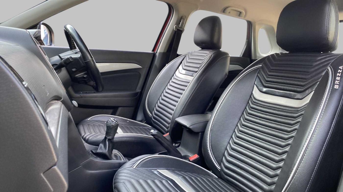 2016 Maruti Vitara Brezza ZDI PLUS DUAL TONE, Diesel, Manual, 68,761 km, Right Side Front Door Cabin