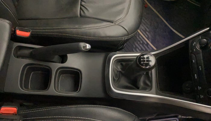 2020 Maruti S Cross ZETA 1.5, Petrol, Manual, 36,138 km, Gear Lever