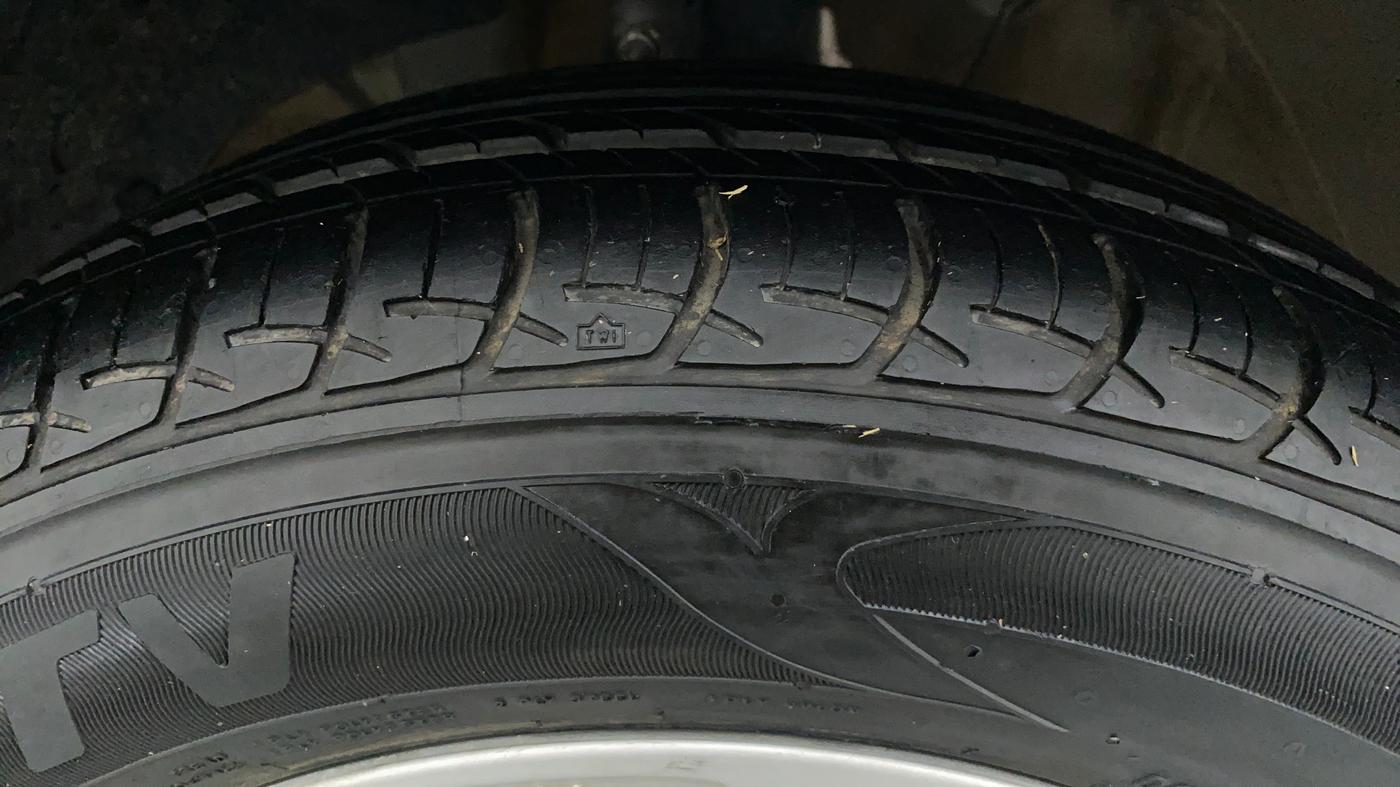 2018 Maruti Swift ZXI (AMT), Petrol, Automatic, 57,912 km, Left Front Tyre Tread