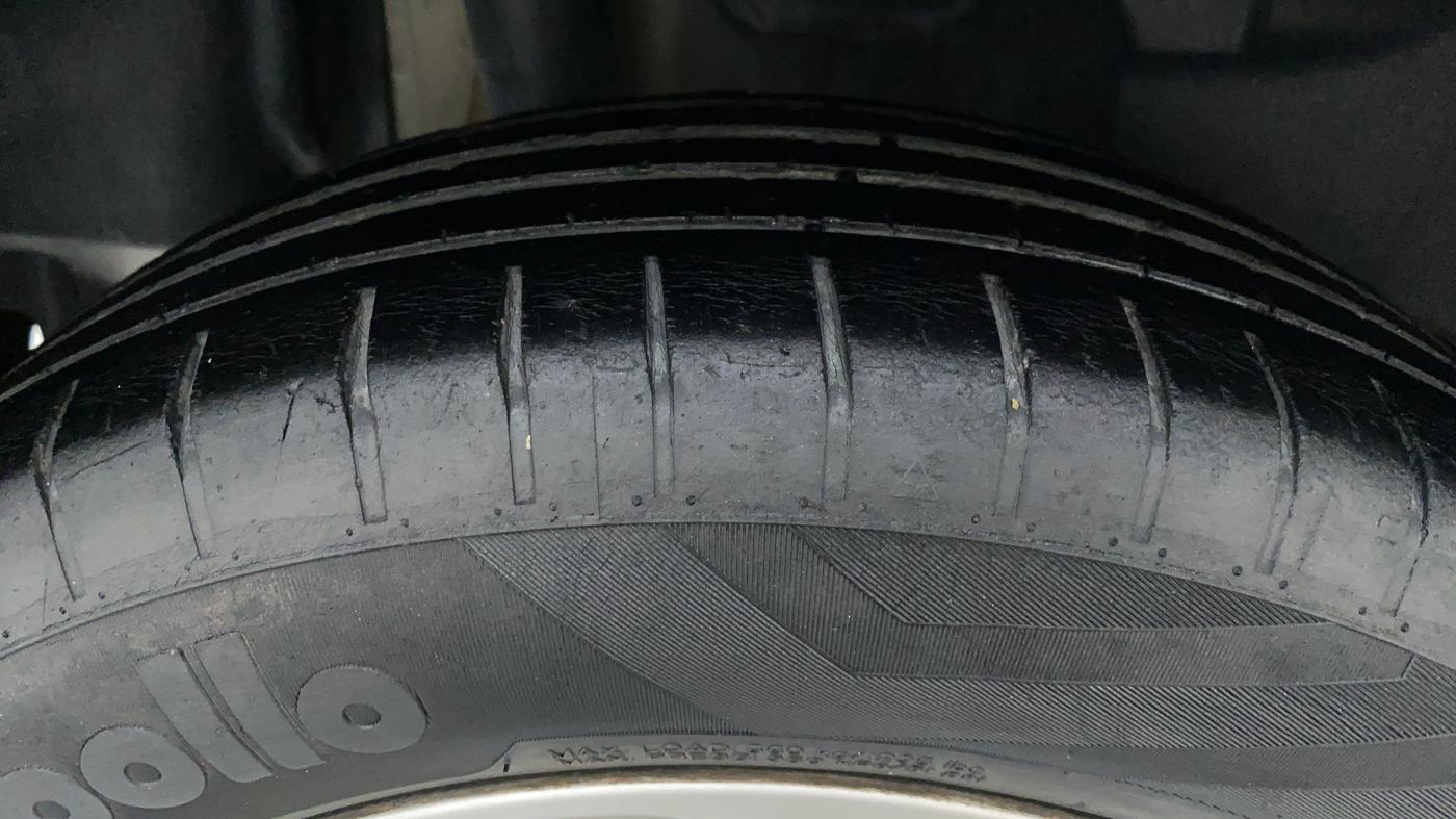 2018 Maruti Swift ZXI (AMT), Petrol, Automatic, 57,912 km, Right Rear Tyre Tread