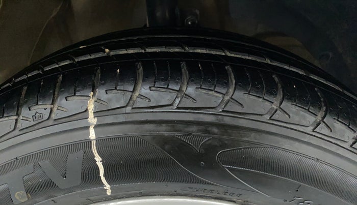 2018 Maruti Swift ZXI (AMT), Petrol, Automatic, 57,912 km, Right Front Tyre Tread