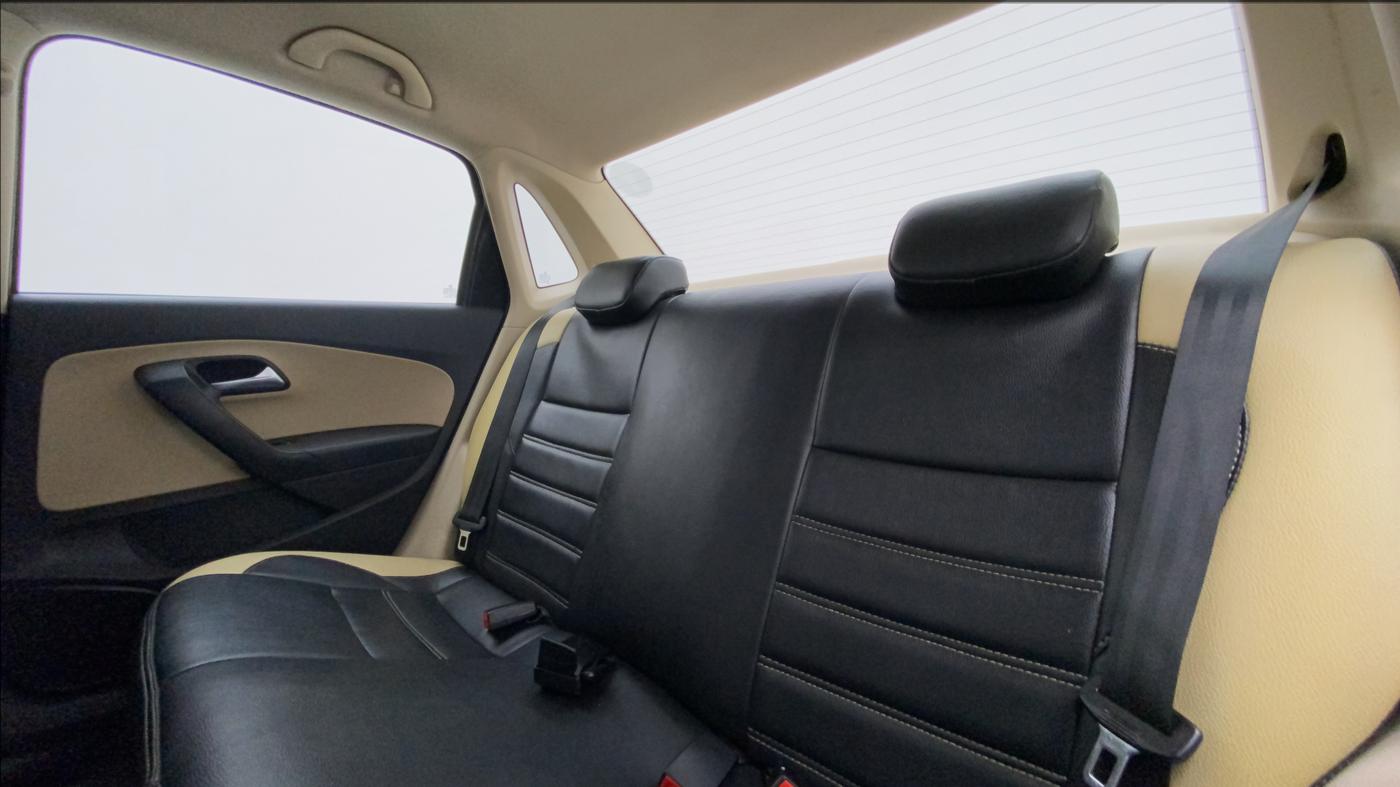 2017 Volkswagen Ameo HIGHLINE1.2L PLUS 16 ALLOY, Petrol, Manual, 1,14,844 km, Right Side Rear Door Cabin