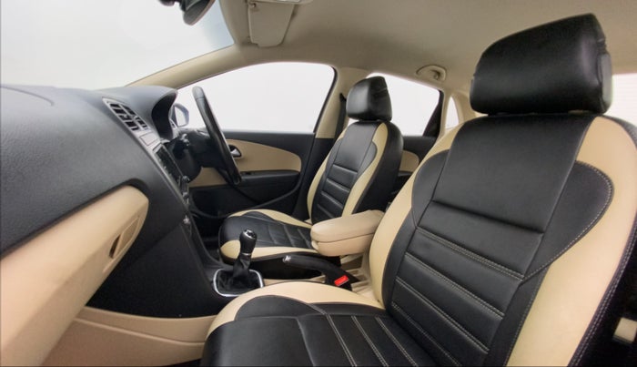 2017 Volkswagen Ameo HIGHLINE1.2L PLUS 16 ALLOY, Petrol, Manual, 1,14,844 km, Right Side Front Door Cabin
