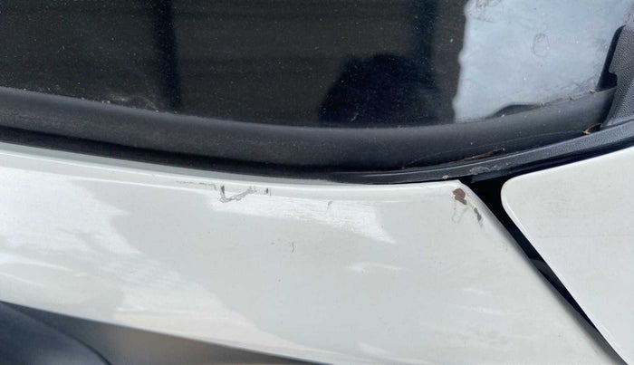 2017 Hyundai i20 Active 1.2 S, Petrol, Manual, 91,107 km, Right A pillar - Slightly rusted