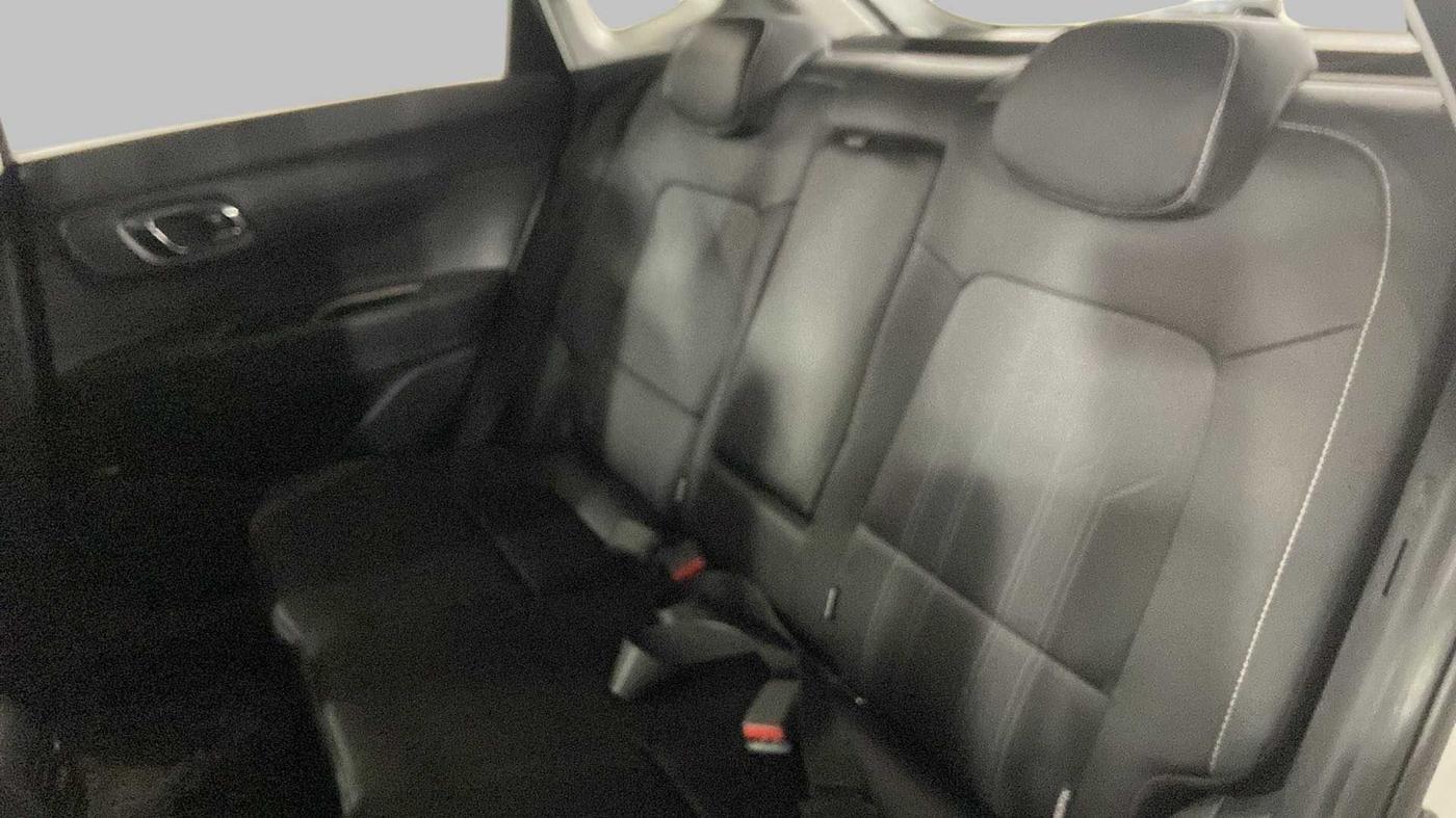 2022 Hyundai NEW I20 ASTA (O) 1.2 AT, Petrol, Automatic, 2,722 km, Right Side Rear Door Cabin