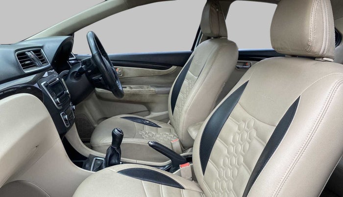 2016 Maruti Ciaz VDI+ SHVS, Diesel, Manual, 1,01,798 km, Right Side Front Door Cabin