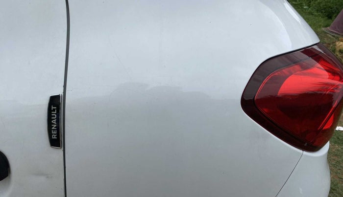 2018 Renault Kwid RXT 1.0 (O), Petrol, Manual, 60,916 km, Left quarter panel - Slightly dented