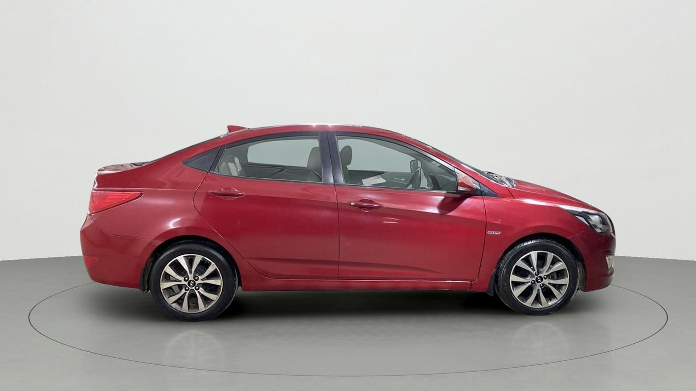 2016 Hyundai Verna 1.6 CRDI SX, Diesel, Manual, 67,877 km, Right Side View