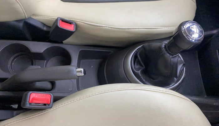 2014 Hyundai i20 ASTA 1.2, Petrol, Manual, 36,268 km, Gear Lever