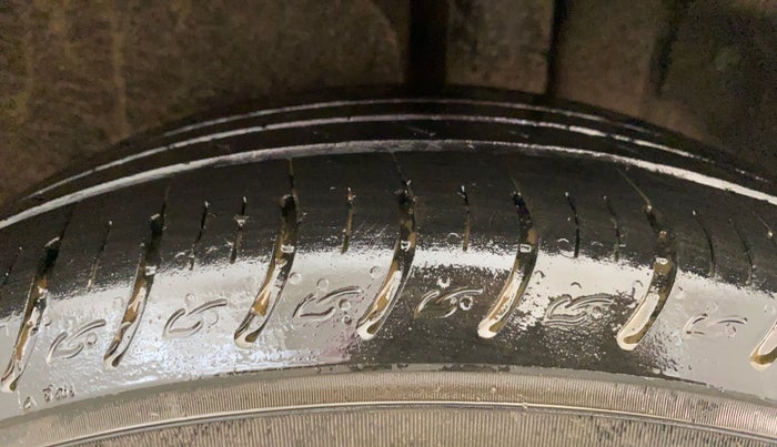 2023 KIA CARENS  PRESTIGE 1.5 TURBO PETROL IMT 7 STR , Petrol, Manual, 35,362 km, Left Rear Tyre Tread