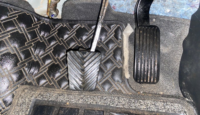 2023 KIA CARENS  PRESTIGE 1.5 TURBO PETROL IMT 7 STR , Petrol, Manual, 35,362 km, Pedals