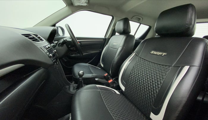 2016 Maruti Swift ZXI, Petrol, Manual, 45,118 km, Right Side Front Door Cabin