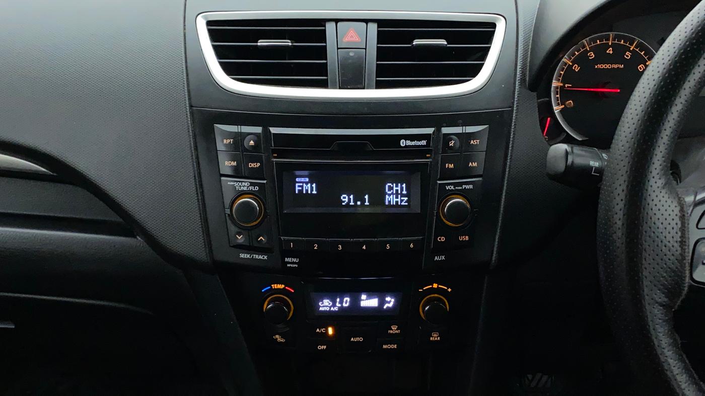 2016 Maruti Swift ZXI, Petrol, Manual, 45,118 km, Air Conditioner