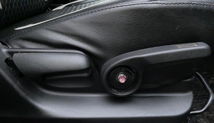 2016 Maruti Swift ZXI, Petrol, Manual, 45,118 km, Driver Side Adjustment Panel