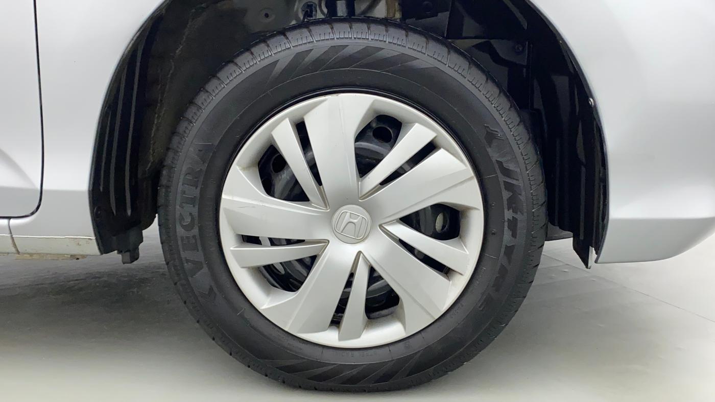 2022 Honda Amaze 1.2L I-VTEC S, Petrol, Manual, 17,752 km, Right Front Wheel