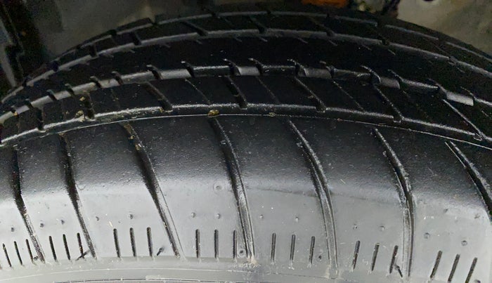 2022 Honda Amaze 1.2L I-VTEC S, Petrol, Manual, 17,752 km, Left Front Tyre Tread