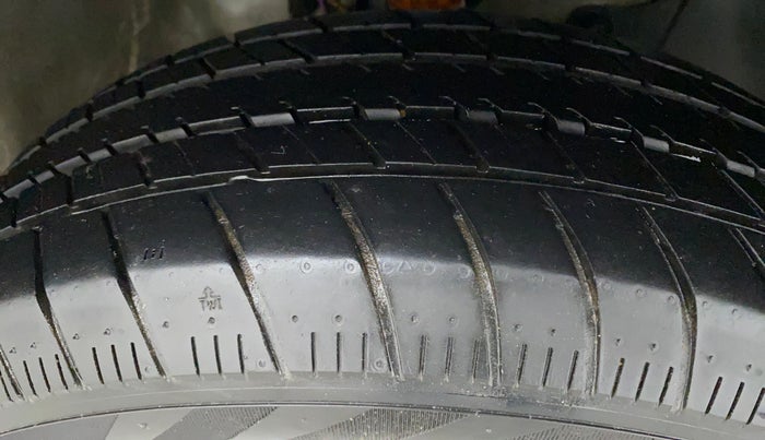 2022 Honda Amaze 1.2L I-VTEC S, Petrol, Manual, 17,752 km, Right Front Tyre Tread