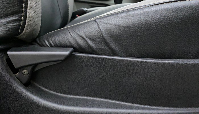 2019 Tata Tiago XZ PETROL, Petrol, Manual, 24,355 km, Driver Side Adjustment Panel