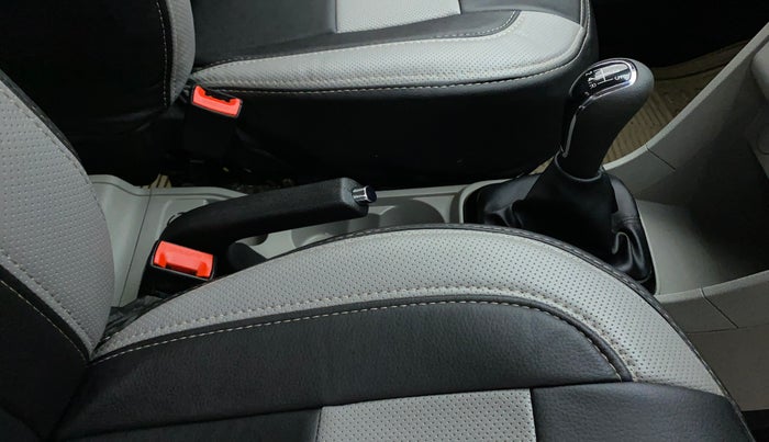 2019 Tata Tiago XZ PETROL, Petrol, Manual, 24,355 km, Gear Lever