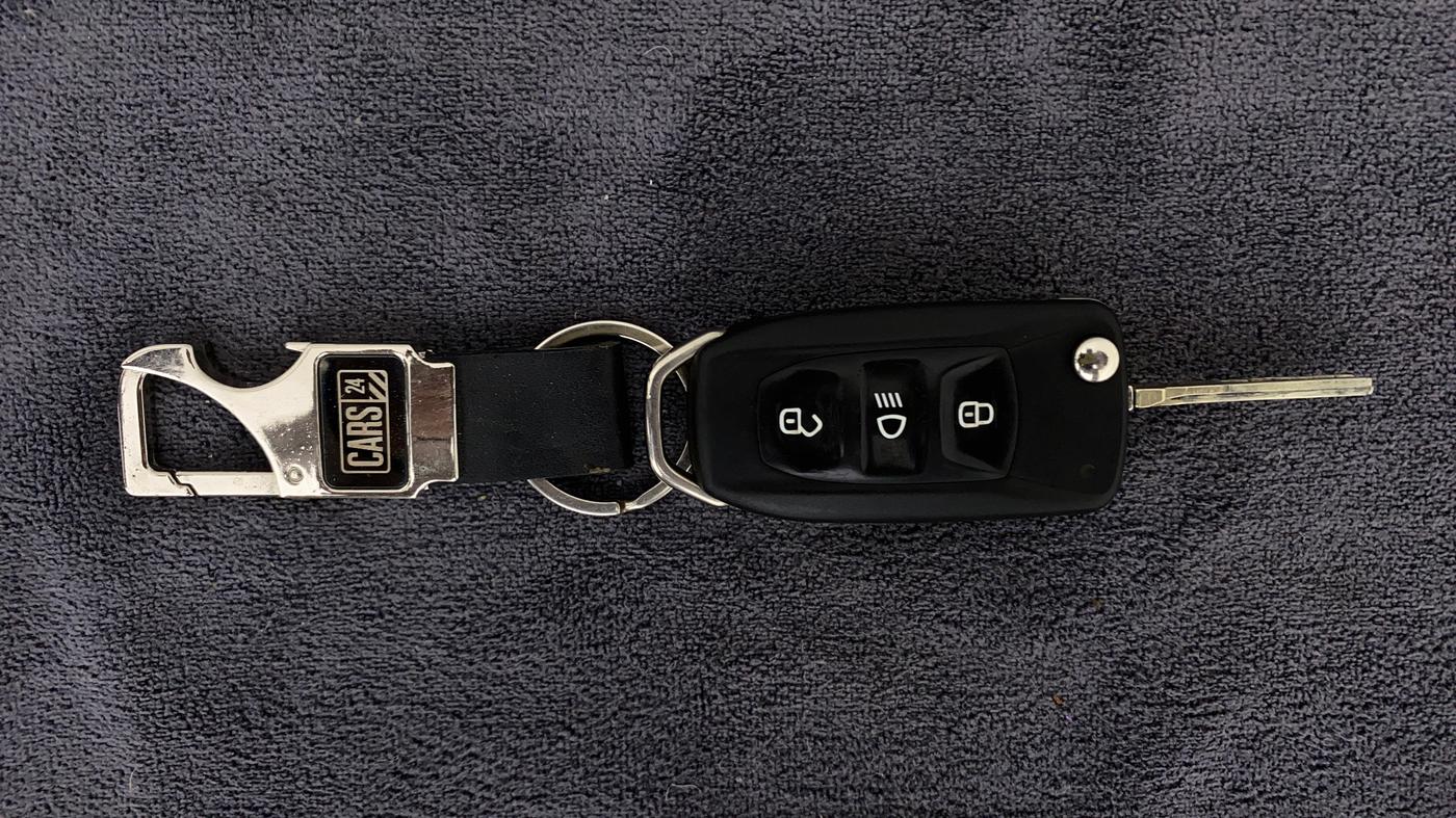 2019 Tata Tiago XZ PETROL, Petrol, Manual, 24,355 km, Key Close Up