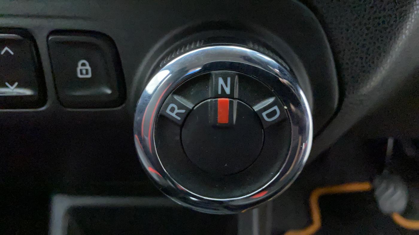 2018 Renault Kwid RXT 1.0 AMT (O), Petrol, Automatic, 34,897 km, Gear Lever